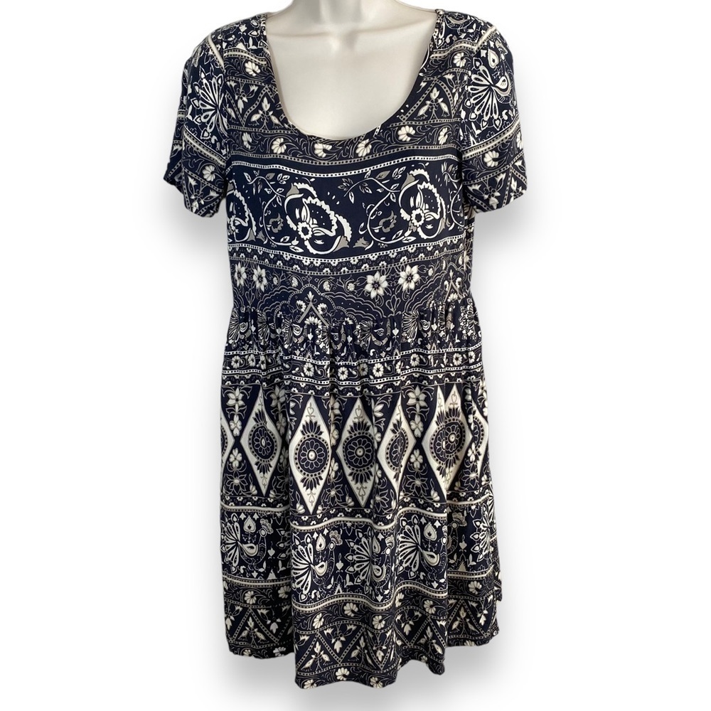 Billabong - Black/Tan Floral Print Flowy Dress - Size Medium